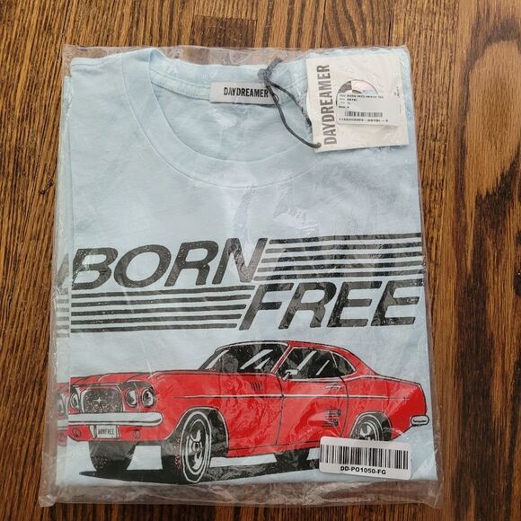 Daydreamer Born Free Red Muscle Car American Made Women's Merch Tee NWT - Picture 4 of 5
